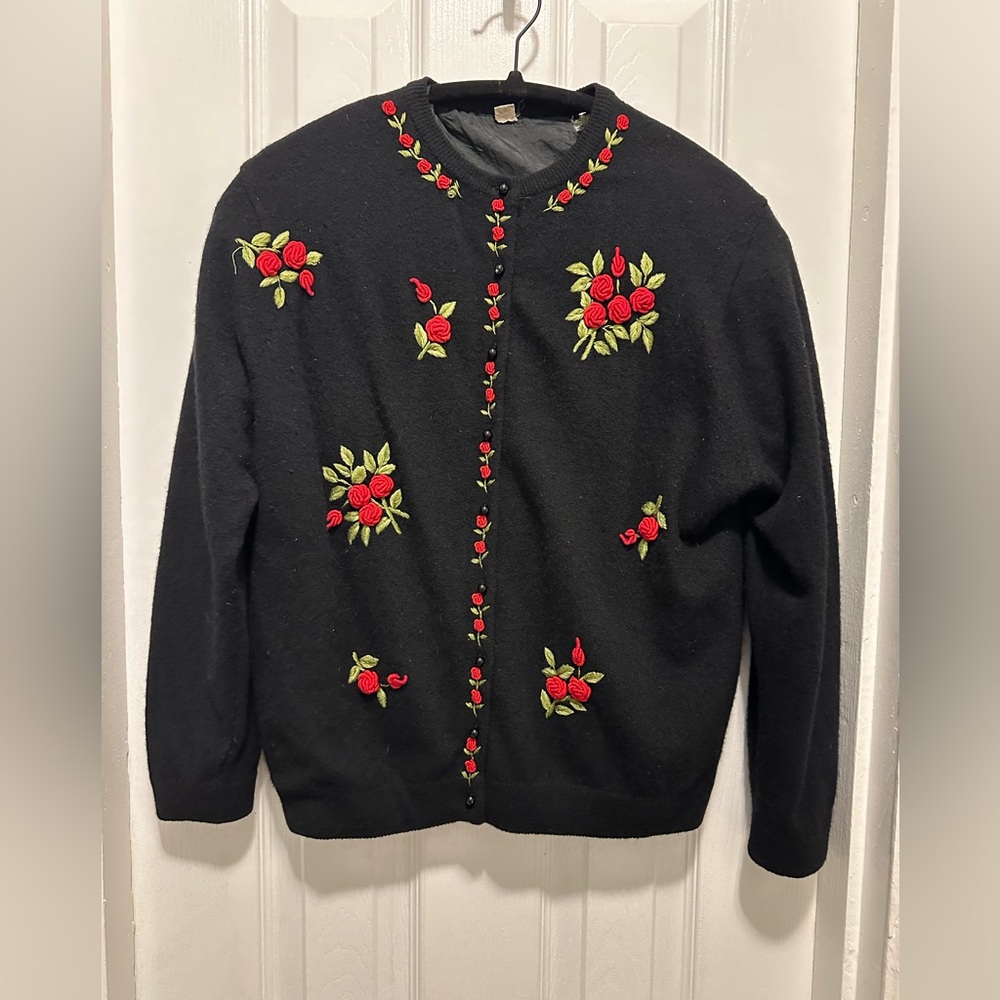Vintage Wool Embroidered Women's Sweater